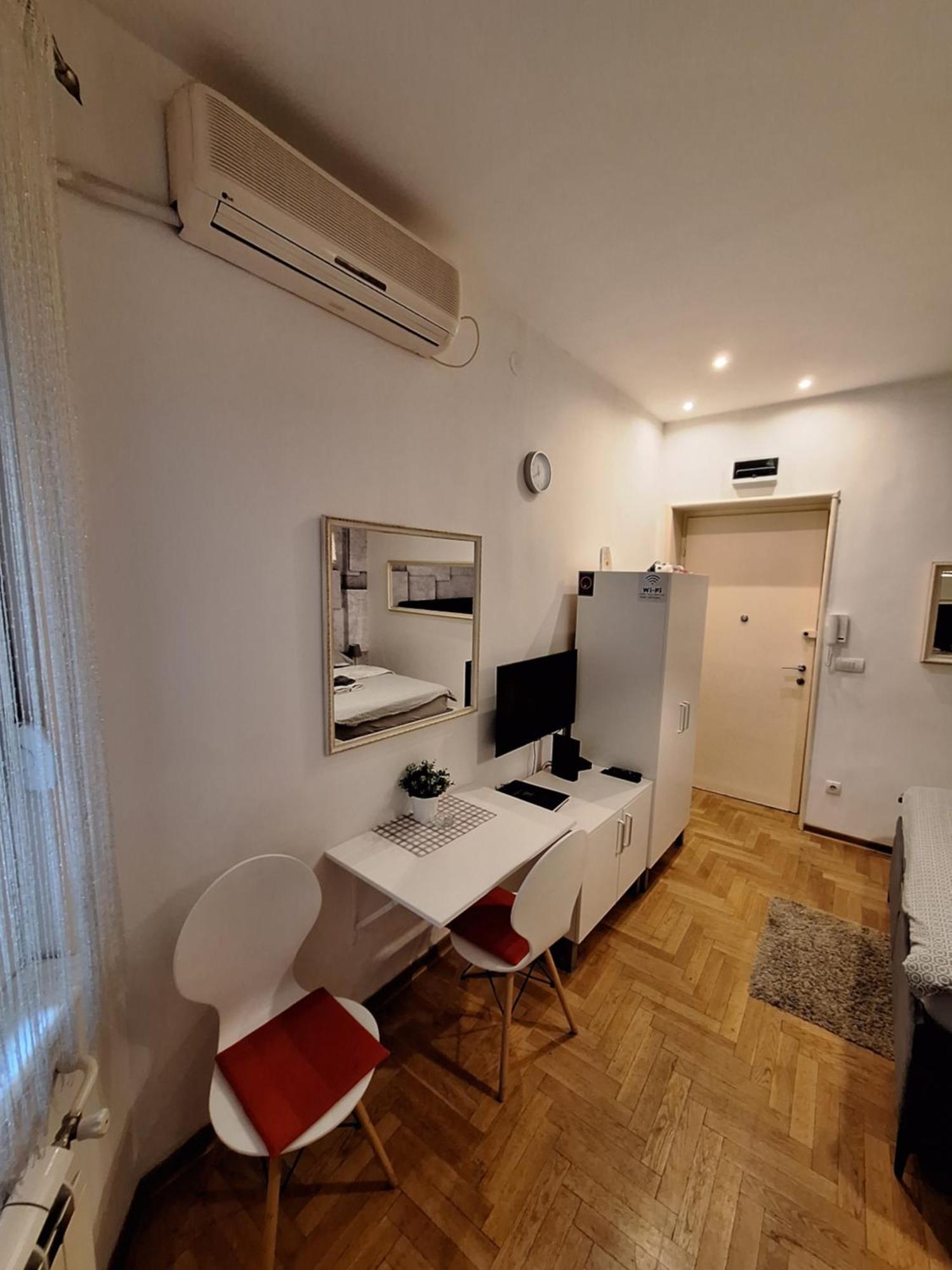 Apartamento Square M. Belgrado Exterior foto